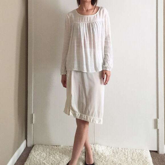 Crimson In Grace White Soft Blouse.--CA5 - Picture 15 of 16